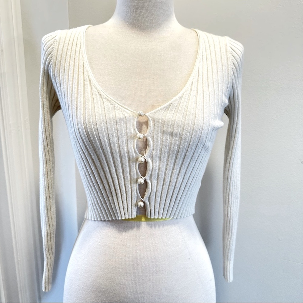 Astr Cream Ribbed Button-Down Top Size M